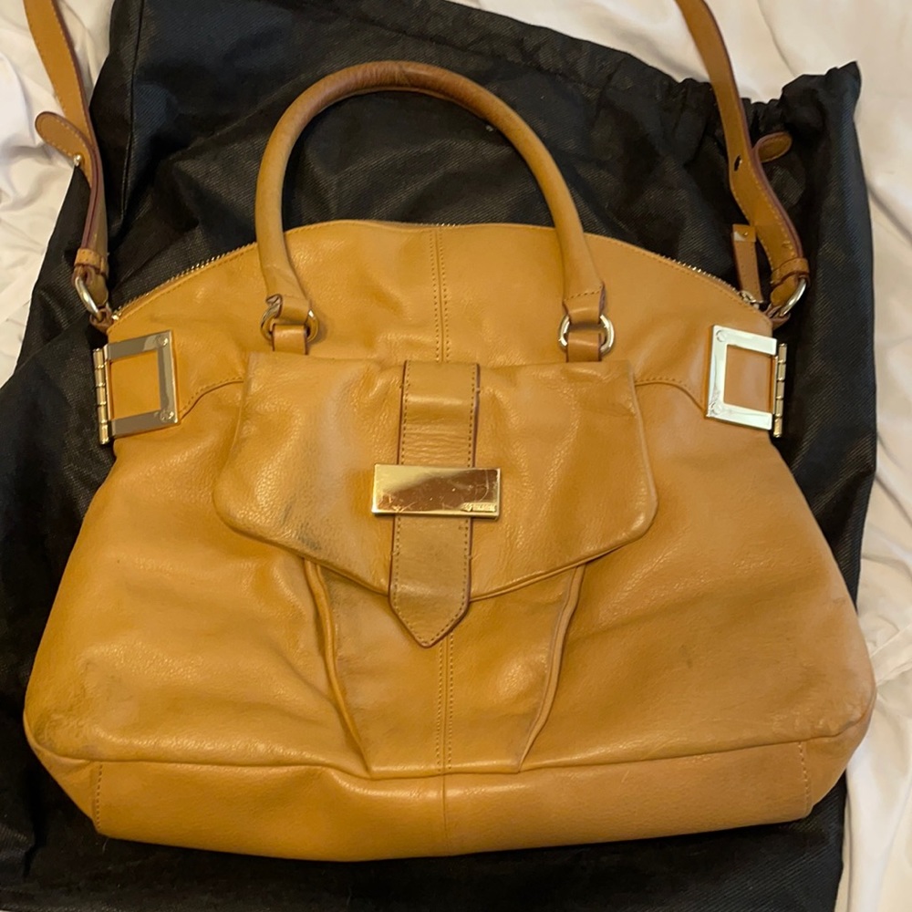 La Victoire Tan Leather Handbag
